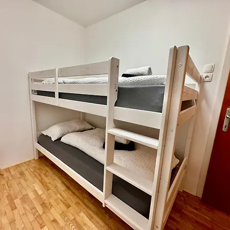 Апартаменты Hisa Naomi Sofia Блед