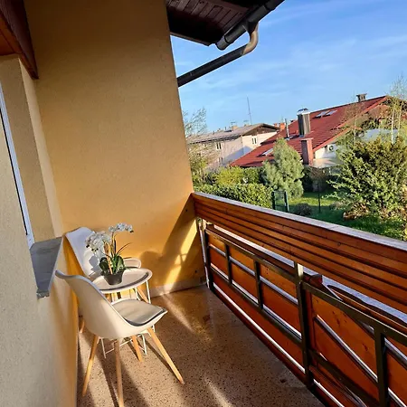 Hisa Naomi Sofia Апартаменты