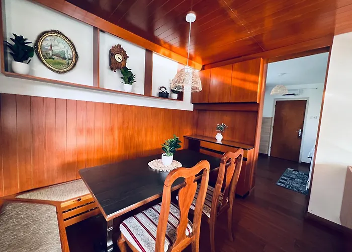 Hisa Naomi Sofia Lejlighed