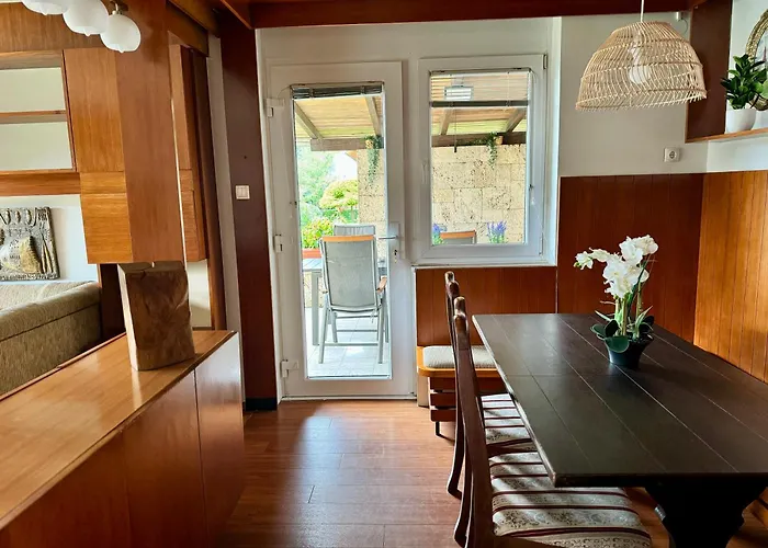 Hisa Naomi Sofia Διαμέρισμα *